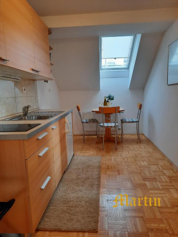 Apartments At Gostilna Martin Trbovlje Eksteriør billede